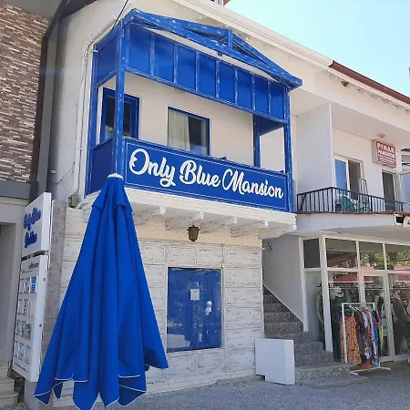 Only Blue Mansion Cove Apartment