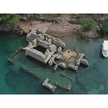 Apartment Only Blue Mansion Cove